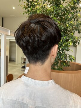 リア(Li’a) パーマ×ビジネススタイル