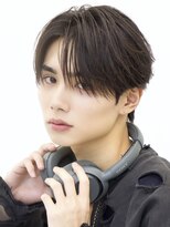 エイド 渋谷(aid)&nbsp;ナチュラル微わけセンターパート束感カルマヘアダウンパーマ