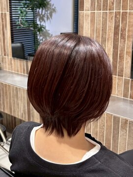 ファルベ(Farbe) 黒髪/オリーブグレー/小顔/ココアベージュ