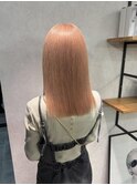 ピンクベージュ