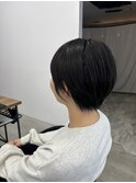 丸みと透け感のある軽めショートレイヤーカット◎