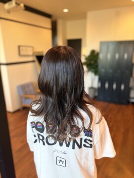 スリーバイザサロン(THREE by the salon) レイヤーアッシュブラウン