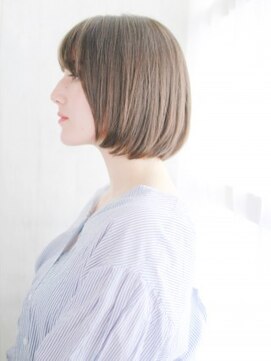 ナル 白山神社参道通り店(nalu) ショートバングの透け感ボブスタイル