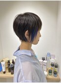 デザインカラー×前下がりボブ