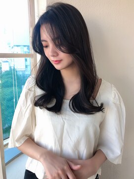 アフロート ディル(AFLOAT D'L) みきな韓国アイドル風長め前髪20代人気髪型艶カラー顔まわり小顔