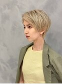 【簡単スタイリング】大人可愛いハイトーンショート