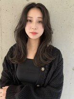 シーン(SCEN) 顔まわりレイヤー抜け感long　グレージュカラー