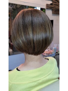ジプシーヘアー(Gypsy HAIR) ハイライトボブ