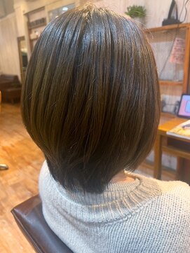 カミビトグロウ(kamibito glow) 大人可愛い切りっぱなしひし形レイヤーカットモカブラウン