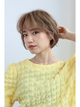 ヘアーアンドメイク エクリ 不動前店(Hair&Make equri) ハイトーンショートボブ【目黒不動前】