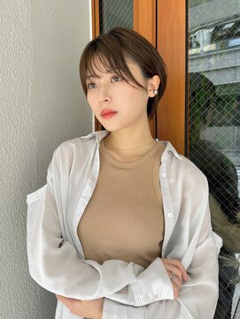 ルービック 江坂(Rubik's) エモージュシースルーバングイメチェン愛されショート