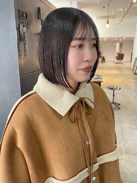 ヘアーアイストゥーレ(HAIR ICI TRE) 切りっぱなしボブ あご下1センチ