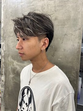 メンズサロン キング 高槻店(Men’s salon K!ng) 波巻きツイストスパイラルパーマ/フェザーパーマ/眉毛/メンズ