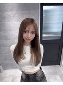 内藤るなちゃん、ハイライト入れて透明感ベージュ、レイヤー