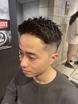 フランクスバーバー アンド ビアークラブ(FRANK'S BARBER and BEER CLUB)&nbsp;アップバングフェード