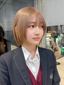 サンク 原宿 表参道(cinq) ダメージレスなブリーチカラーで作るミルクティーベージュカラー