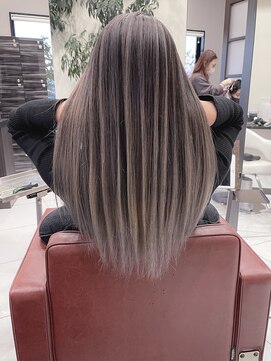 フル(FuLL) ストレートバレイヤージュ