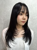 エイム(AiM)&nbsp;レイヤーカット 顔周りカット 前髪 黒髪 透明感カラー 韓国ヘア