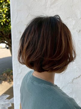 カミオ シオン(KAMIO CION) 【ふんわり丸みショートボブ×立体感ハイライト】