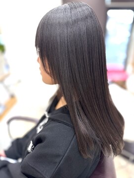 メタ(META) 天使の輪ができるサラ髪ストレート★