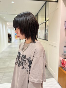 中性ウルフ【三橋由奈】