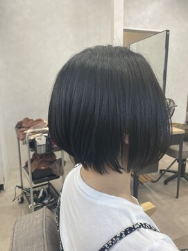 エモ(emo) ショートボブ