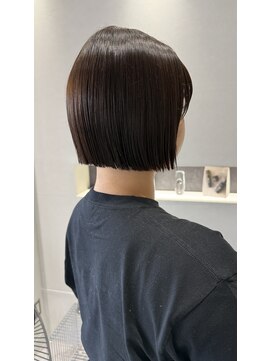 ログ(log) ニュアンスパーマ　髪質改善カラー　顔まわり　レイヤー　艶髪
