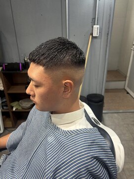 バーバーショップライズ 2nd(barber shop RAIzE) クロップスタイル