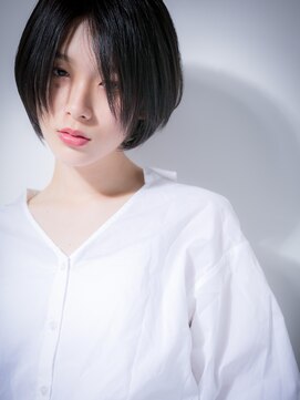 モッズヘア 越谷(mod's hair) *mod's越谷*黒髪でモード＆クールに♪前下がり丸みショートx