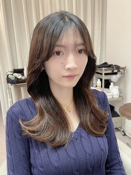 ユニ 表参道(uni) 韓国風くびれミディアム