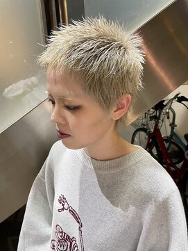 シアン(cyan.) ベリーショート