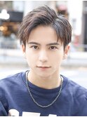 短髪サイドパート爽やかアップバングツーブロック刈り上げ