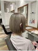 ハイトーンボブ ミルクティーベージュ BLEACHカラー
