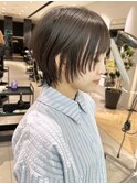 大人艶髪髪質改善カラー耳掛けショートウルフ