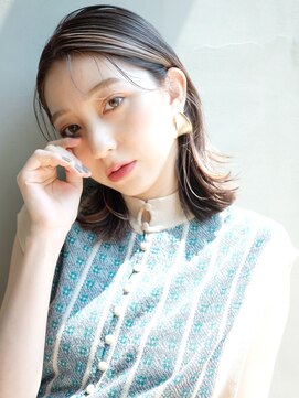 シオン(shion) 美髪外ハネボブくびれヘアミディアム_8050