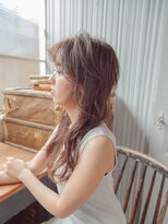 アマリス(Amaris)&nbsp;カジュアルロング20代/30代/40代/50代/庭瀬