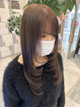 レイヤーカット×暖色カラー