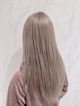 リー 枚方(Lee) 店長今里☆初めてのブリーチでミルクティーベージュ☆