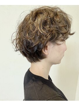 ヘアーデザイン フルーツ(Hair Design FRUITS) 外国人風ウェーブ