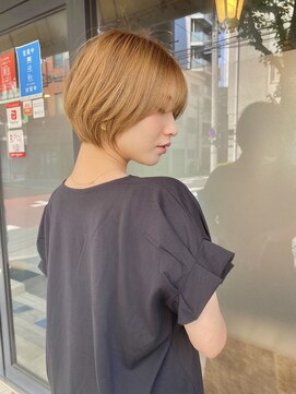 アネラ(Anela) 横顔美人ショート