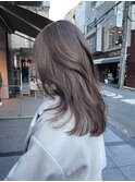 透け感たっぷりモカグレージュ