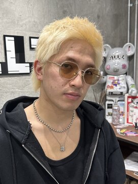 オルズ 渋谷(ALLZ) ブロンドスパイキーショートハイトーンダブルカラーケアブリーチ