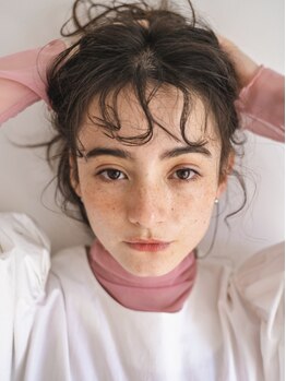 ヨーテ(yote)の写真/高い技術力はもちろん、顔周りにこだわりたい方へオススメのサロン《yote》レイヤーカットで軽やかに♪