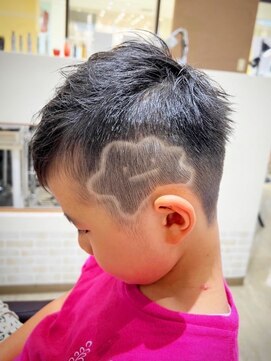 デザイニングヘアードゥ(designing hair Deux) キッズバリアート 【キッズ/キッズカット/キッズバリアート】