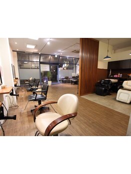 初めてでも緊張しない居心地の良さが◎あなたの理想を叶える技術力、接客、デザイン力が魅力☆