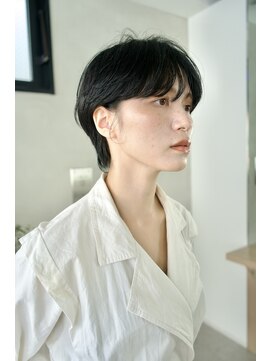 シア(SHEA gakugeidaigaku) 黒髪マッシュショート/ニュアンスパーマ/30代40代50代