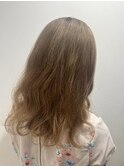 柔らかハイトーンベージュ