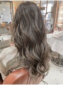 ハイライトカラー　立体感◎ミルクティー　グレージュ　【大森】