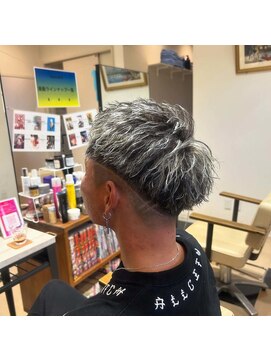 トッカーレ(toccare) イナズマツイスト