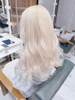 デイズ(days)&nbsp;ホワイトブロンド韓国 × ハイトーンカラーレイヤーカット